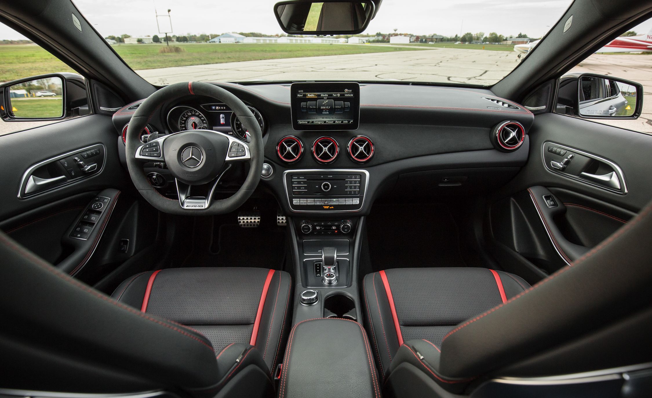 2018 Mercedes Amg Gla45 4matic_37 (Gallery 37 of 74)