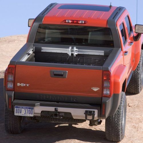 2009 Hummer H3T Alpha Review (Photo 2 of 8)