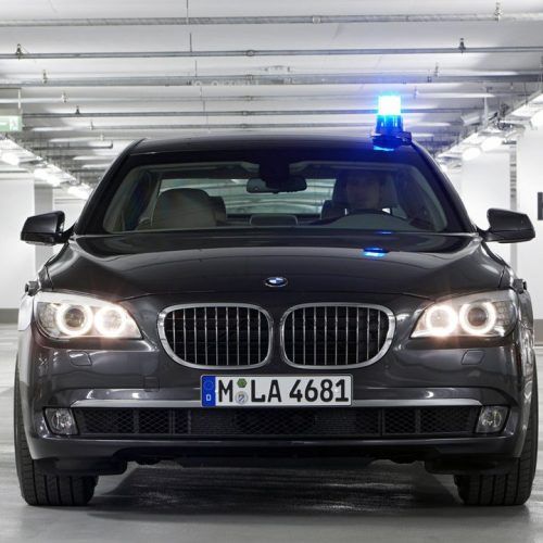 2010 BMW 7-Series High Security Review (Photo 6 of 16)
