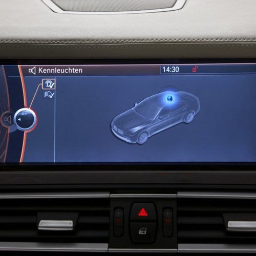 2010 BMW 7-Series High Security Review (Photo 8 of 16)