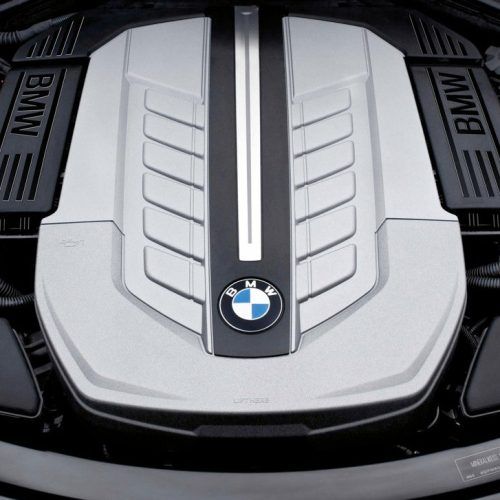 2010 BMW 760Li Review (Photo 15 of 25)