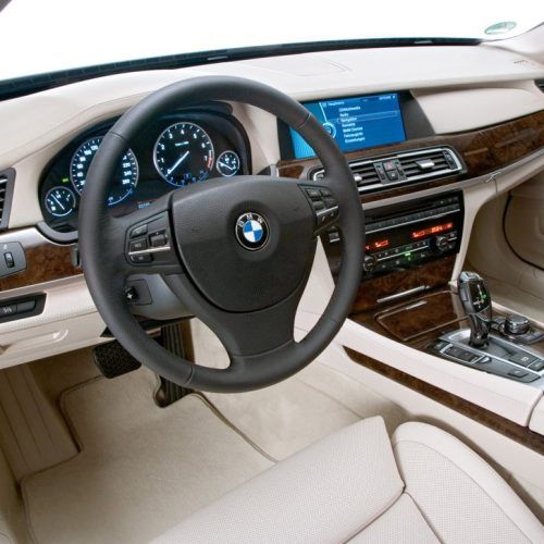 2010 BMW 760Li Review (Photo 21 of 25)