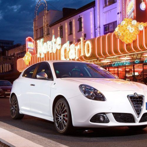 2011 Alfa Romeo Giulietta Review (Photo 10 of 26)