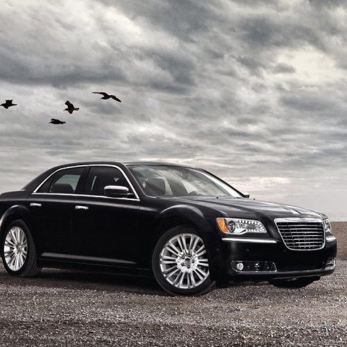 2011 Chrysler 300 Review (Photo 10 of 10)