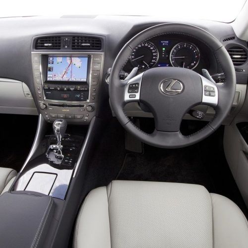 2011 Lexus IS 350 Review (Photo 4 of 11)