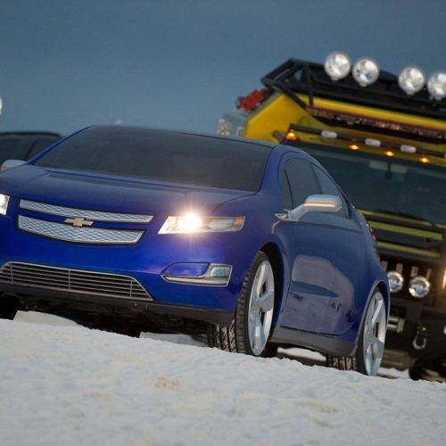 2012 Chevrolet Volt Review (Photo 3 of 31)