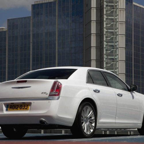 2012 Chrysler 300C Price Review (Photo 16 of 24)