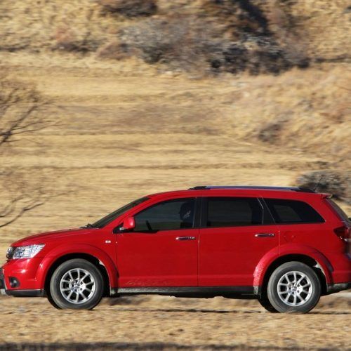 2012 Fiat Freemont AWD Review (Photo 9 of 22)
