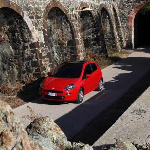 2012 Fiat Punto Review (Photo 8 of 21)
