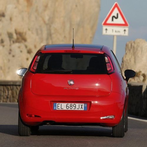 2012 Fiat Punto Review (Photo 14 of 21)