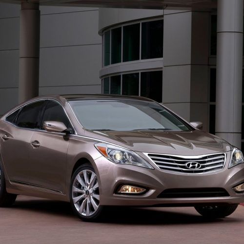2012 Hyundai Azera Car Review (Photo 5 of 8)