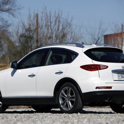 2012 Infiniti EX35 Price and Review (Photo 10 of 18)