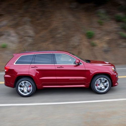 2012 Jeep Grand Cherokee SRT8 Review (Photo 15 of 21)