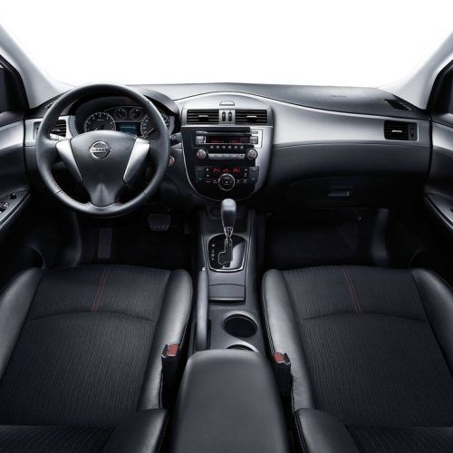 2012 New Nissan Tiida Dynamic Elegant Concept (Photo 3 of 5)
