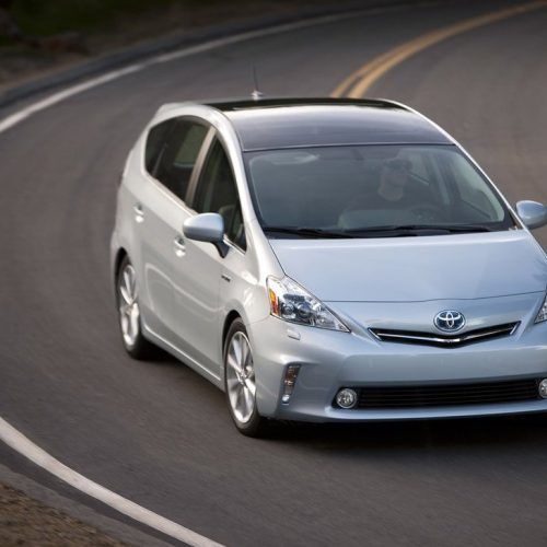 2012 Toyota Prius V Review (Photo 2 of 25)