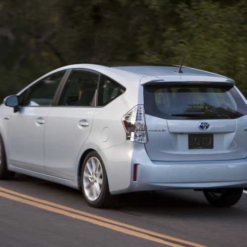 2012 Toyota Prius V Review (Photo 19 of 25)