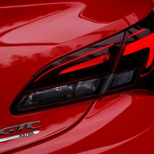 2012 Vauxhall Astra GTC Spirit Dramatic Concept (Photo 1 of 10)