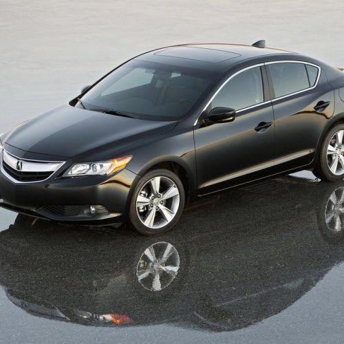 2013 Acura ILX Review (Photo 10 of 23)