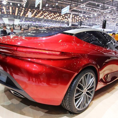 2013 Alfa Romeo Gloria Concept at Geneva Review (Photo 4 of 6)