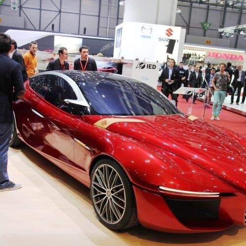 2013 Alfa Romeo Gloria Concept at Geneva Review (Photo 5 of 6)