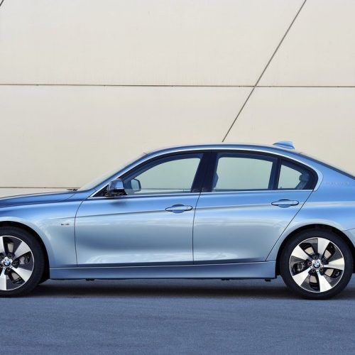 2013 BMW 3-Series Active Hybrid Review (Photo 7 of 15)