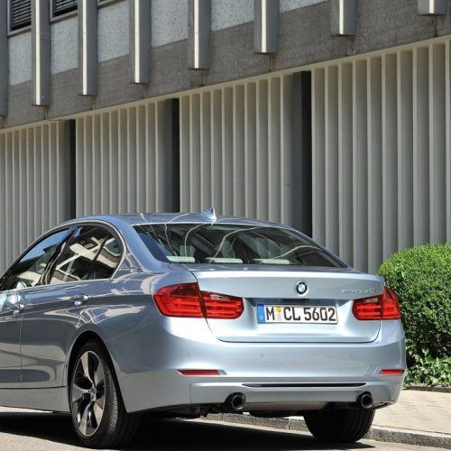 2013 BMW 3-Series Active Hybrid Review (Photo 8 of 15)