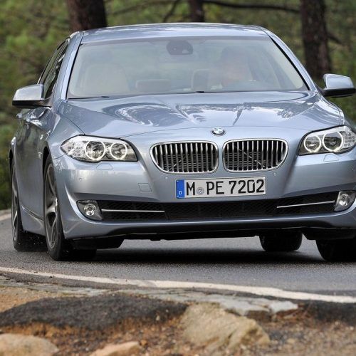 2013 BMW 5 ActiveHybrid Review (Photo 2 of 30)