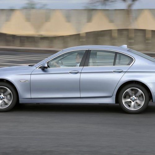 2013 BMW 5 ActiveHybrid Review (Photo 20 of 30)