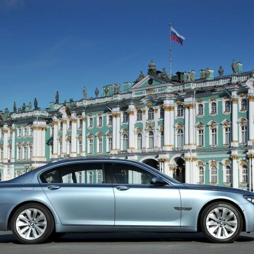 2013 BMW 7 ActiveHybrid Price Review (Photo 10 of 14)