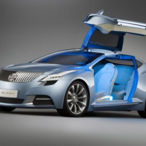 2013 Buick Riviera Concept With Hybrid Plug-in (Photo 5 of 5)