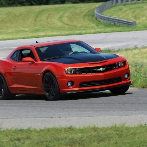 2013 Chevrolet Camaro 1LE Review (Photo 6 of 8)