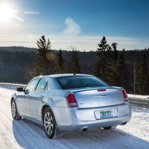 2013 Chrysler 300 Glacier Price Review (Photo 2 of 5)