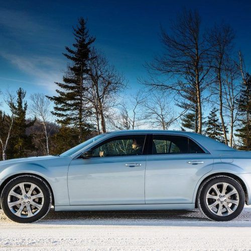 2013 Chrysler 300 Glacier Price Review (Photo 3 of 5)