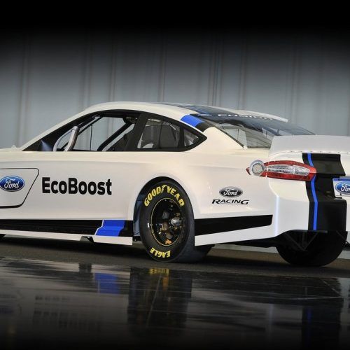 2013 Ford Fusion NASCAR Sprint Cup Car Review (Photo 1 of 3)