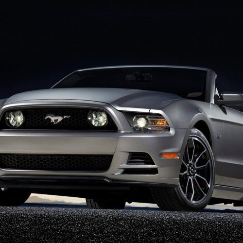 2013 Ford Mustang GT Aggressive Car Review (Photo 7 of 7)