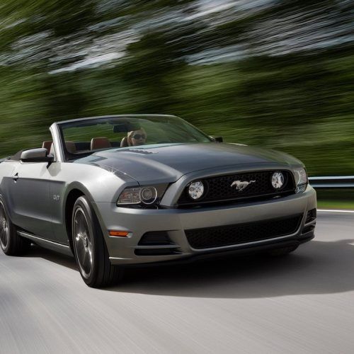 2013 Ford Mustang GT Aggressive Car Review (Photo 2 of 7)