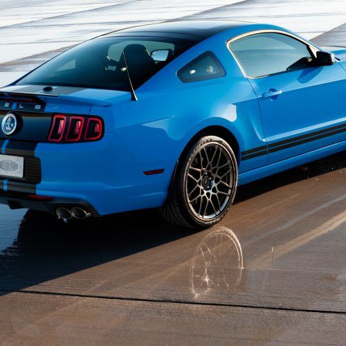 2013 Ford Mustang Shelby GT500 (Photo 15 of 47)