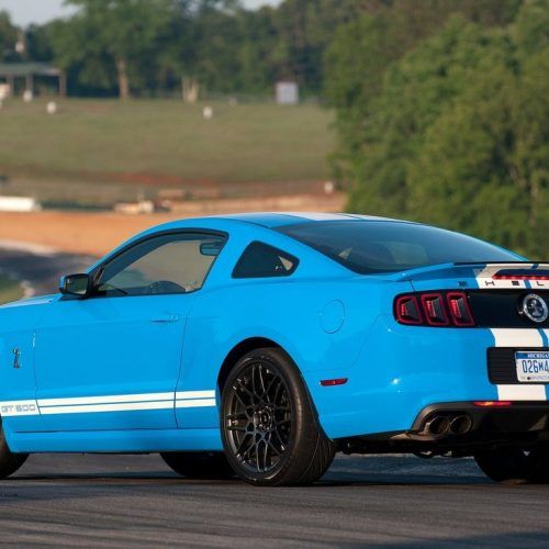 2013 Ford Mustang Shelby GT500 Review (Photo 24 of 27)