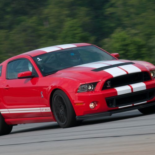 2013 Ford Mustang Shelby GT500 (Photo 10 of 47)