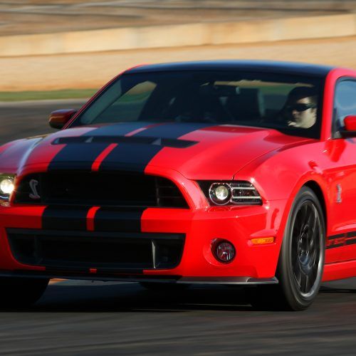 2013 Ford Mustang Shelby GT500 (Photo 45 of 47)