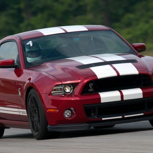 2013 Ford Mustang Shelby GT500 (Photo 8 of 47)