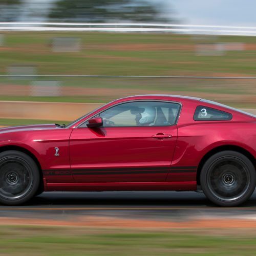 2013 Ford Mustang Shelby GT500 (Photo 12 of 47)