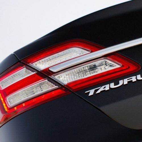 2013 New Ford Taurus  : More Technology Concept (Photo 2 of 12)
