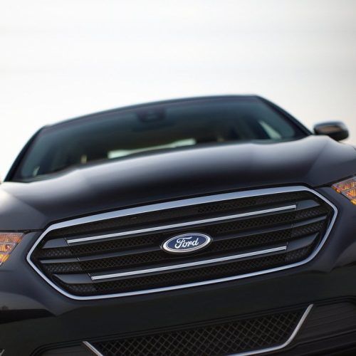 2013 New Ford Taurus  : More Technology Concept (Photo 10 of 12)