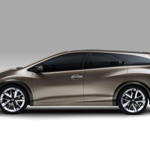 2013 Honda Civic Tourer Concept Review (Photo 5 of 6)