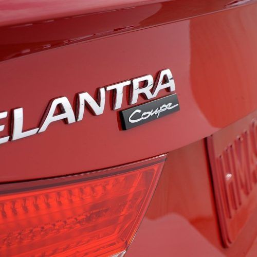 2013 Hyundai Elantra Coupe Review (Photo 3 of 10)