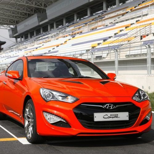 2013 Hyundai Genesis Sporty Strong Coupe (Photo 1 of 3)