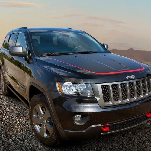 2013 Jeep Grand Cherokee Trailhawk Review (Photo 1 of 7)