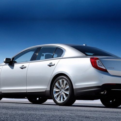 2013 Lincoln MKS Reviews (Photo 4 of 8)