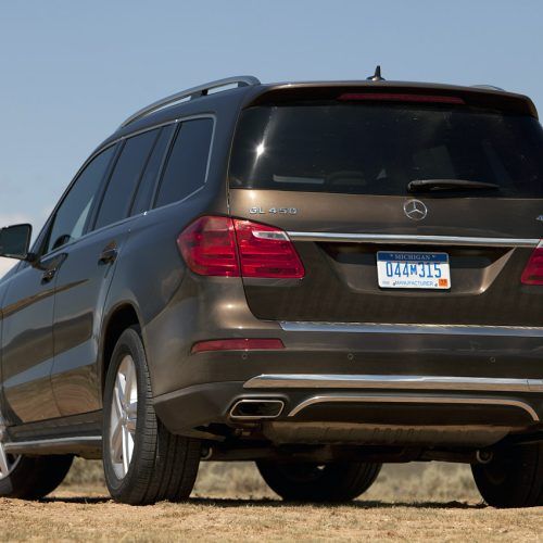 2013 Mercedes-Benz GL450 Price Review (Photo 8 of 13)